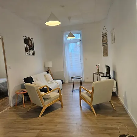 Вилла Maison A Centre Et 5 Min A Pied Руайян